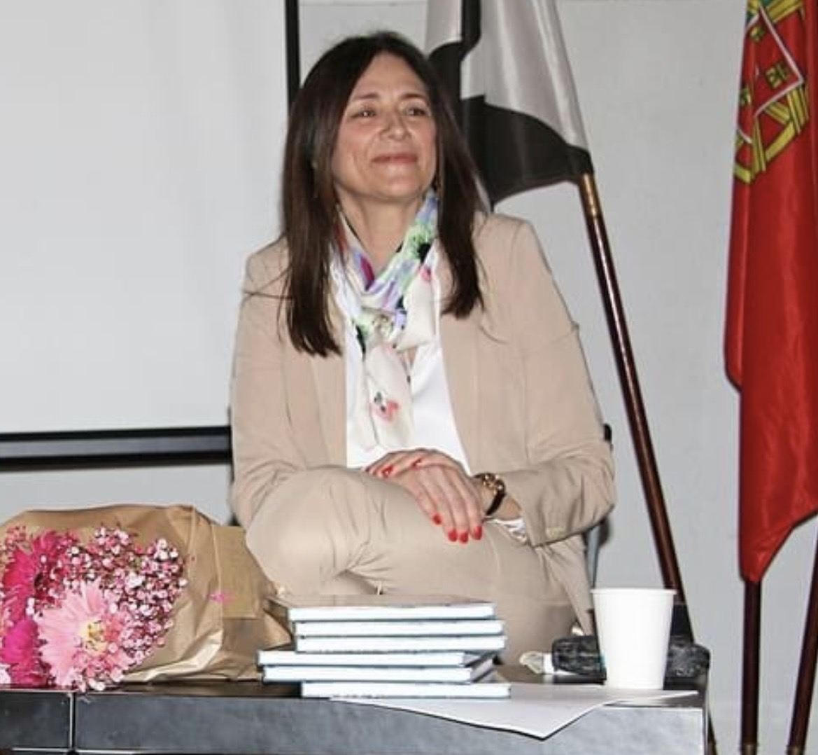 Cecília Vilas Boas no lançamento do livro Palavras Aguareladas na Galeria Liminare, Lisboa